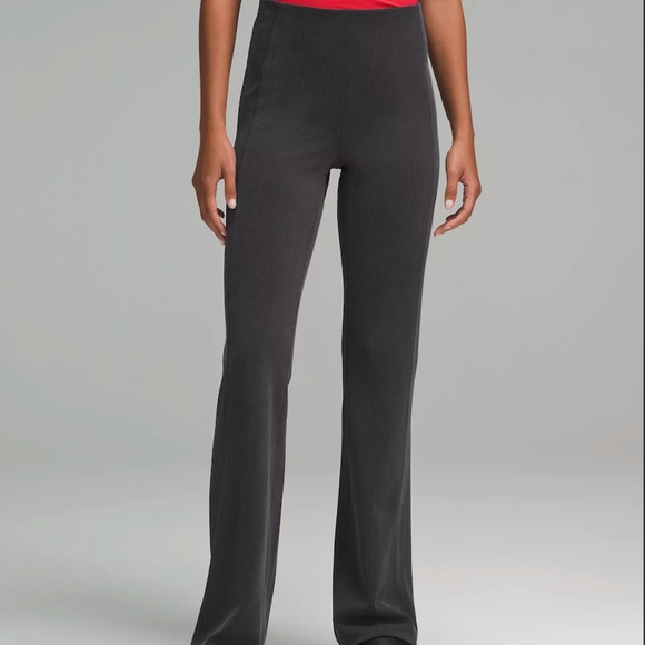 Lululemon | Ribbed Softstreme Flared Pant Regular - Picture 3 of 4